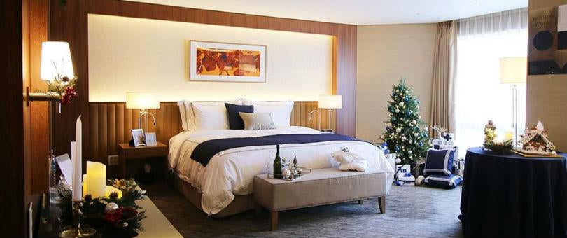 2017 CROWN GOOSE SUITE OPEN PARTY 'HOLIDAY WISHES'