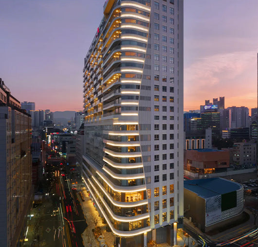 Five Star Hotel Marriott Launches Crown Goose Suite Room Package