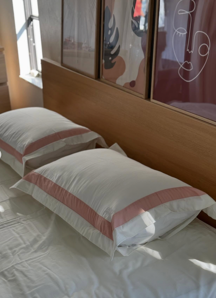 Elevate your bedroom with the luxurious Jardinne Collection Duvet Cover Set!