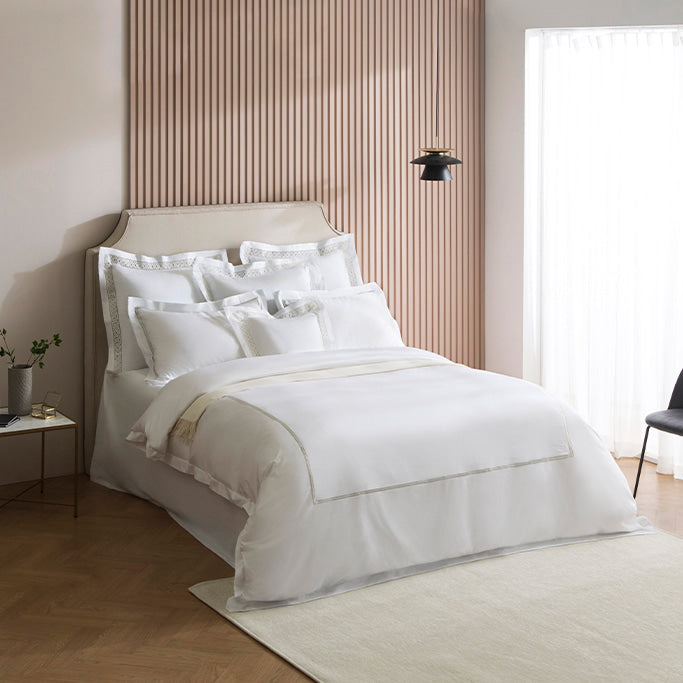 Visoe Collection, Beige