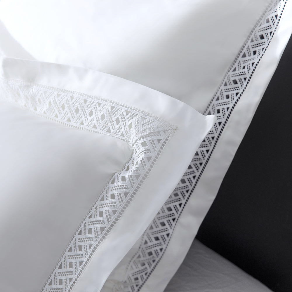 Astoa Collection, Blooming White