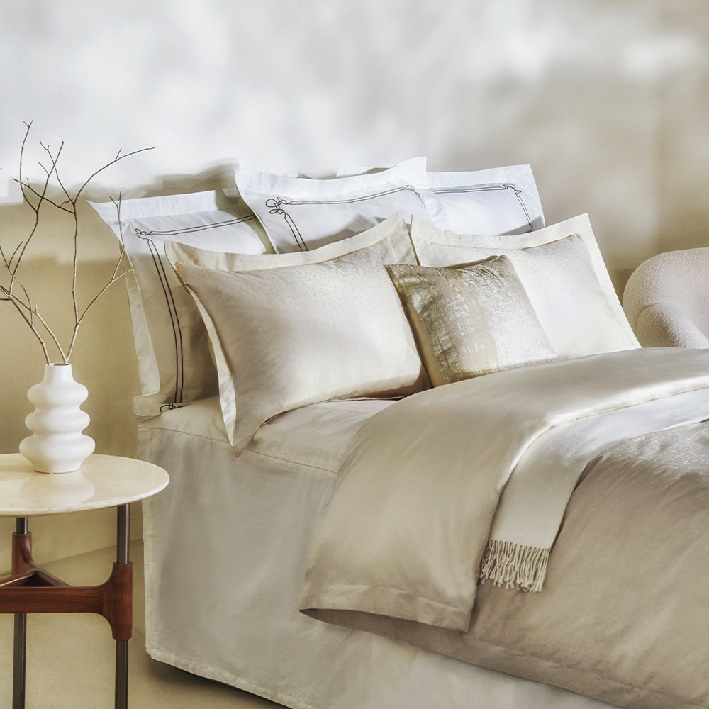 Goose Down vs Memory Foam Pillows: Which Is Truly Better for Neck Health?