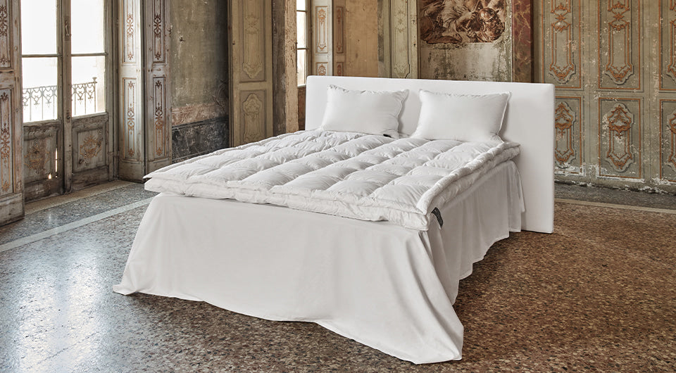 [Editor's Pick] Ergonomic Goose Down Mattress Topper